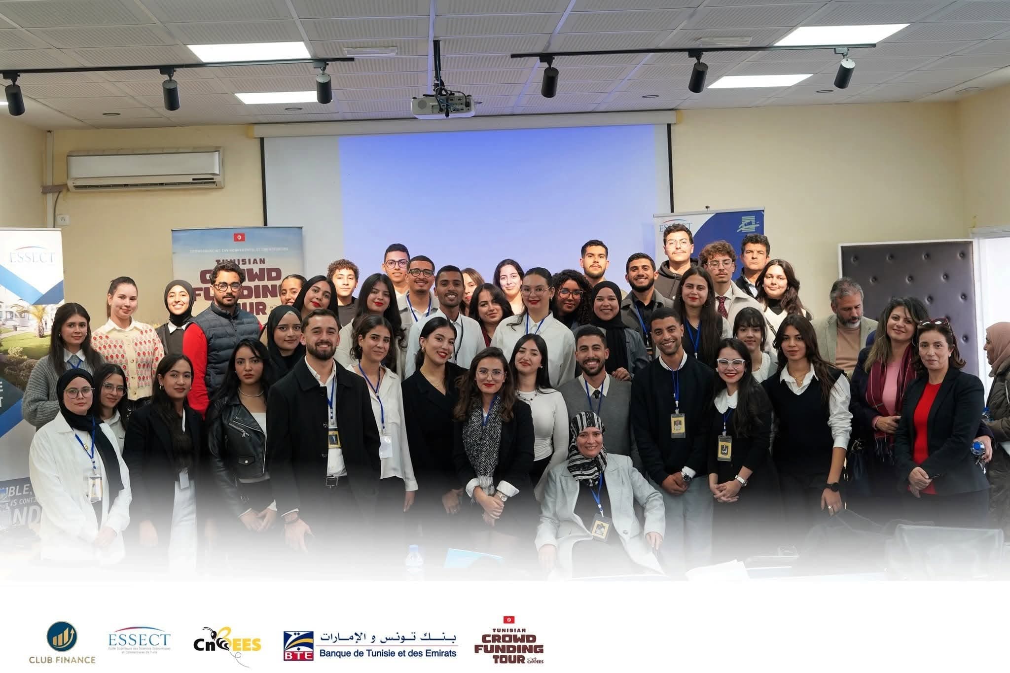 Photo de groupe des membres du Club Finance lors d'un événement